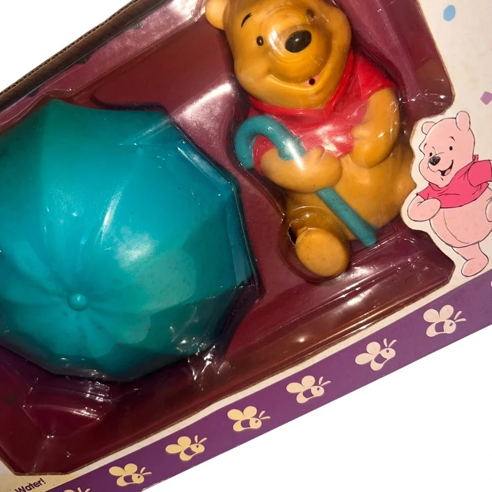 Vintage Winnie the Pooh Bathtub Pal Mattel Bath Toy Umbrella Floats Squirts NOS